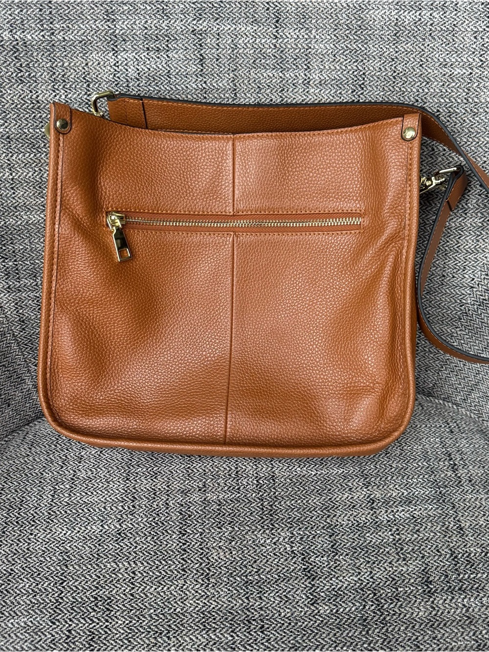 Kattee Pebble Leather Purse Cognac